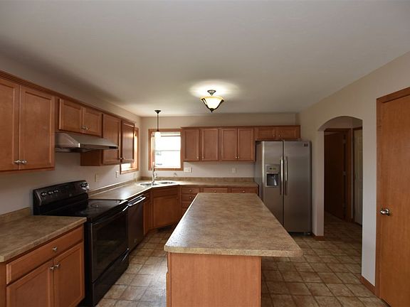 5th image of 2618 Grassy Ln