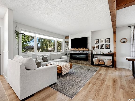 4th image of 43 RICHARDSON Crescent