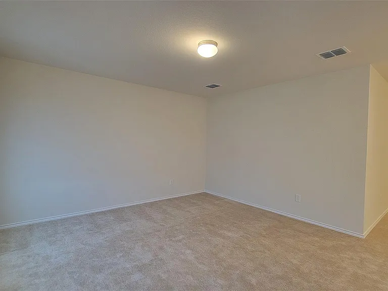 807 Goldenrod Ln — Photo 9