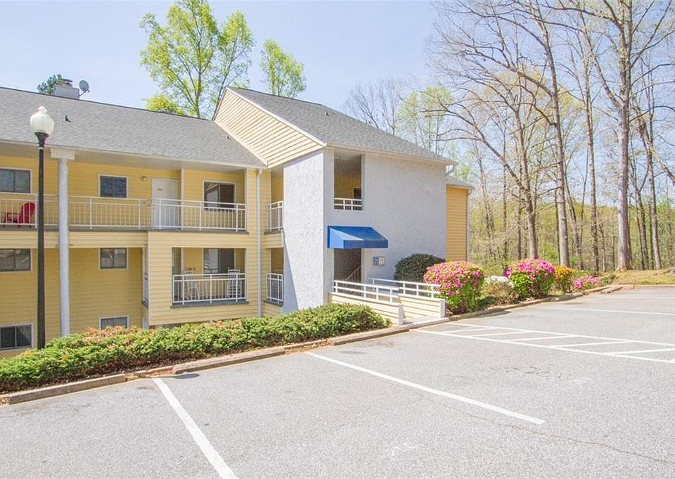 1st image of 2112 Northlake Dr