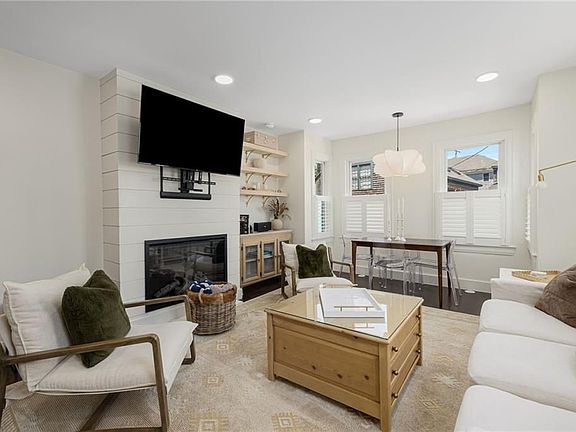 4th image of 8 Cross St #1