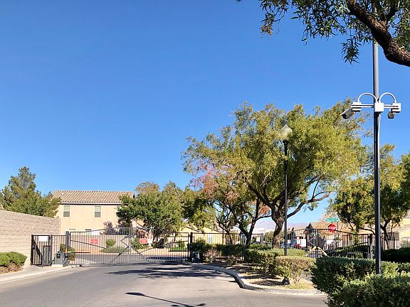 4th image of 2713 Corncob Cactus Ct
