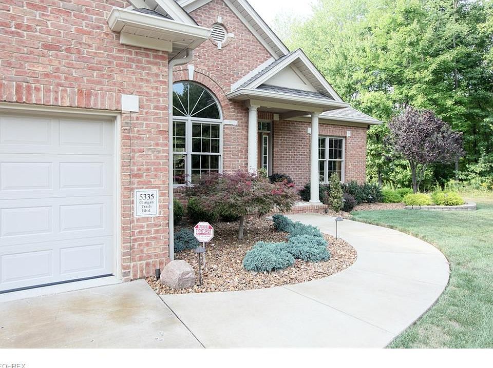 5335 Clingan Trails Blvd, Struthers, OH 44471 Zillow