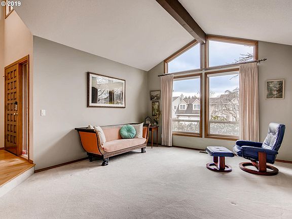4th image of 12605 SW Glacier Lily Cir