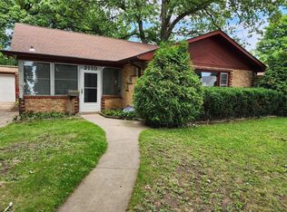 2110 38th St, Kenosha, WI 53140