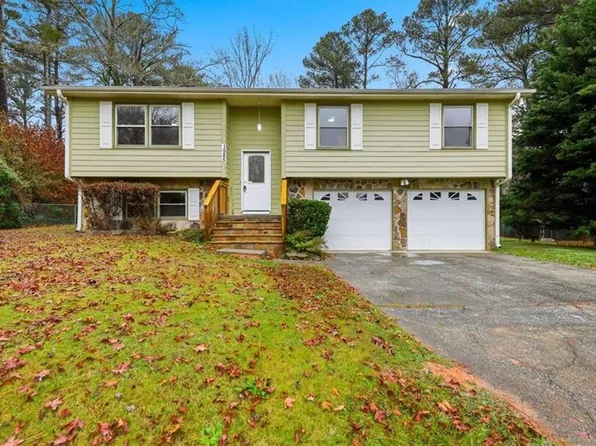 1985 Morris Dr, Riverdale, GA 30296