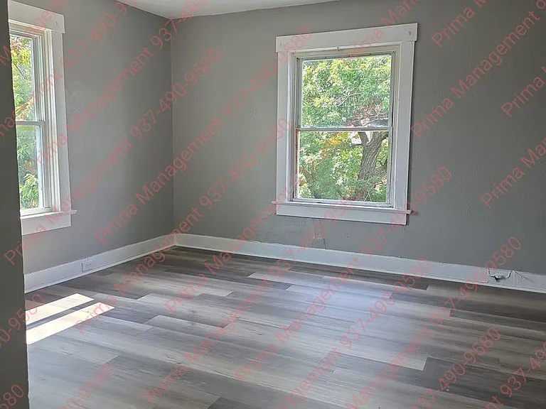 1359-1361 Jordan Ave — Photo 8