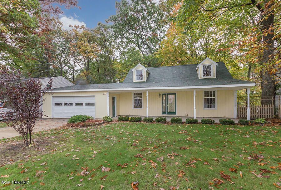 1st image of 333 Lantern Dr NW