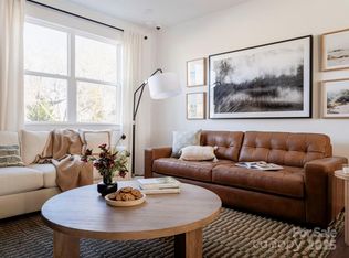 8018 Elevate Ct, Charlotte, NC 28205