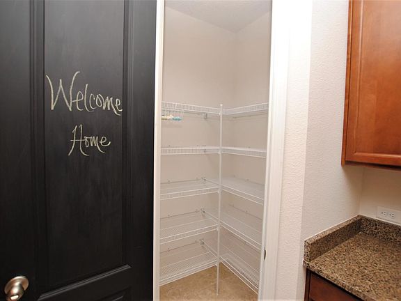 5th image of 2956 Sanford Dr