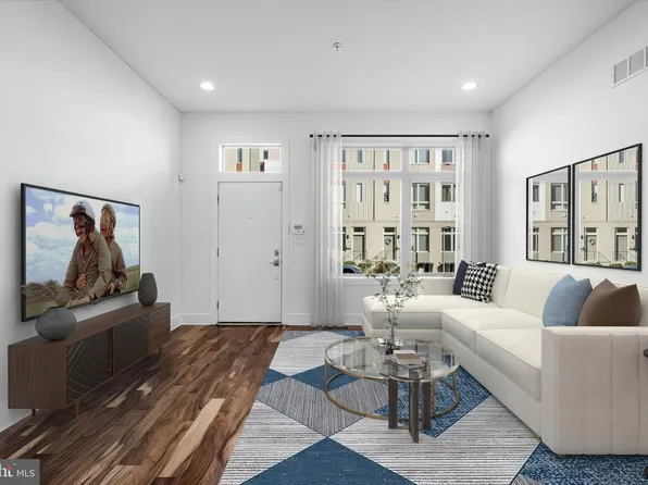 740 S Columbus Blvd Unit 11, Philadelphia, PA 19147