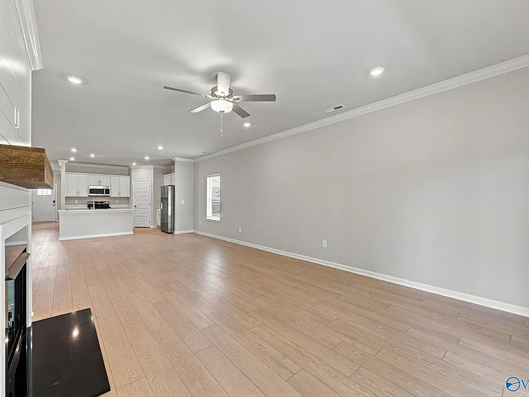 7211 Holly Creek Dr — Photo 17