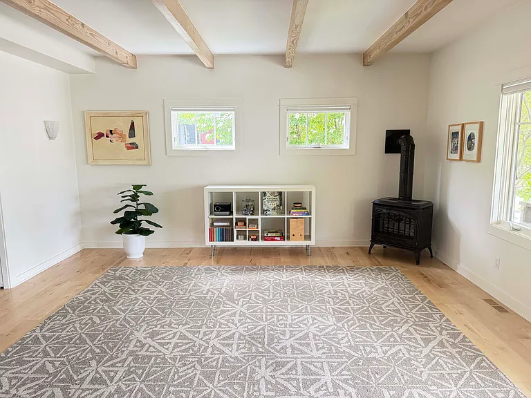 923 Cascade Ave — Photo 11