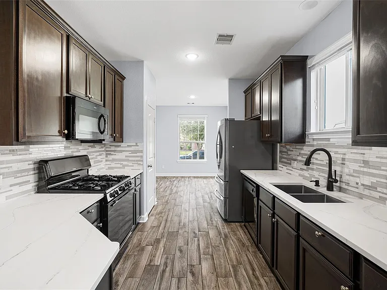 15622 Marble Bluff Ln — Photo 4