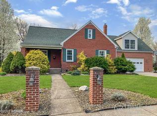 2451 Edercrest Rd, Williamsport, PA 17701