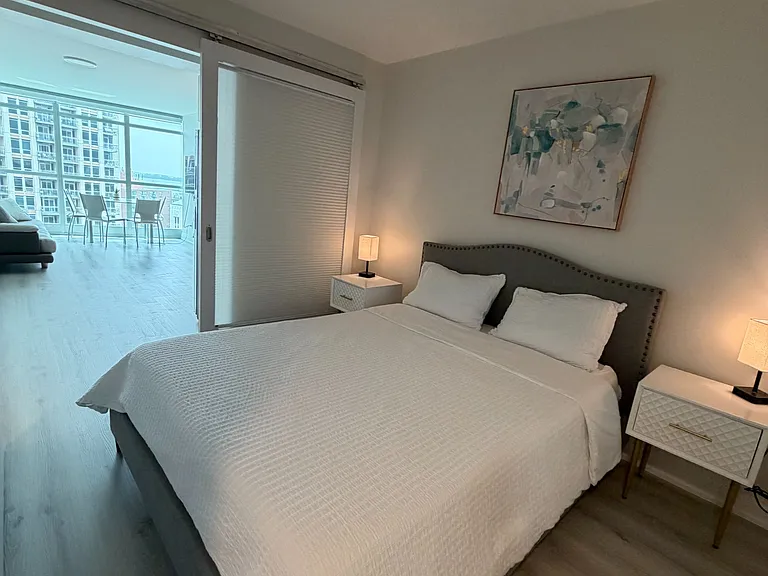 215 Fort York Blvd #1602 — Photo 8