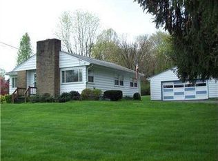 102 Decker Dr, New Castle, PA 16105