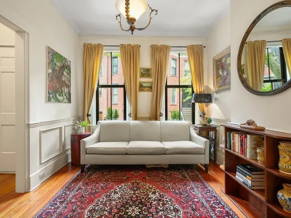 8 Cazenove St, Boston, MA 02116