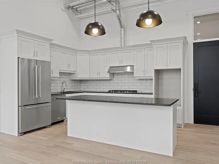 247 Brock St #204 — Photo 9