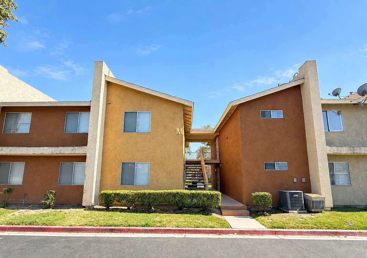 Newly Updated 2 bed, 2 bath located in San Bernardino! — Photo 1