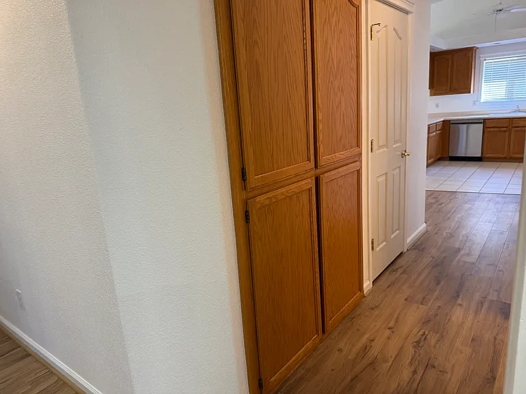 1343 Britt Ln — Photo 25