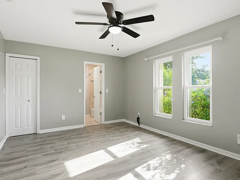 2914 Cypress Green Dr — Photo 16