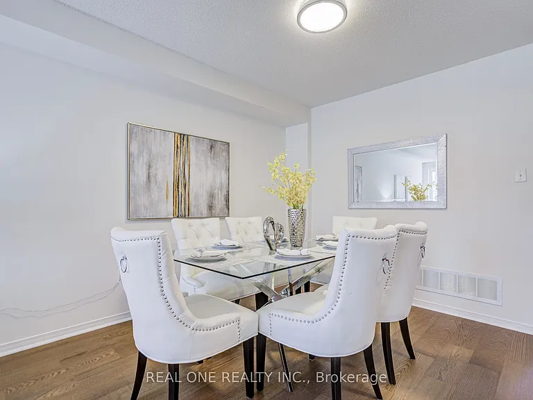 65 Westcliffe Cres — Photo 8