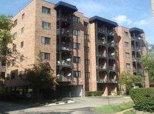 9332 Landings Ln UNIT 306, Des Plaines, IL 60016