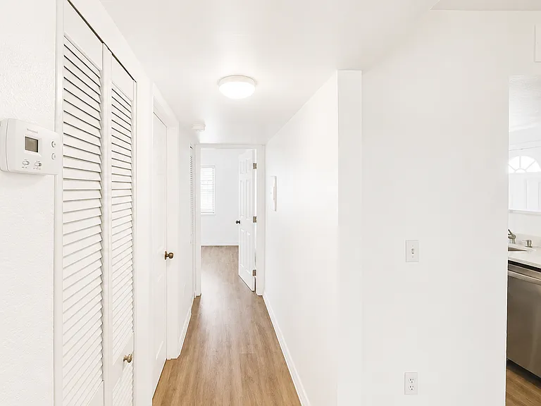 5310 26th St W #1406 — Photo 7