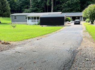 415 Slate Run Rd, Lucasville, OH 45648