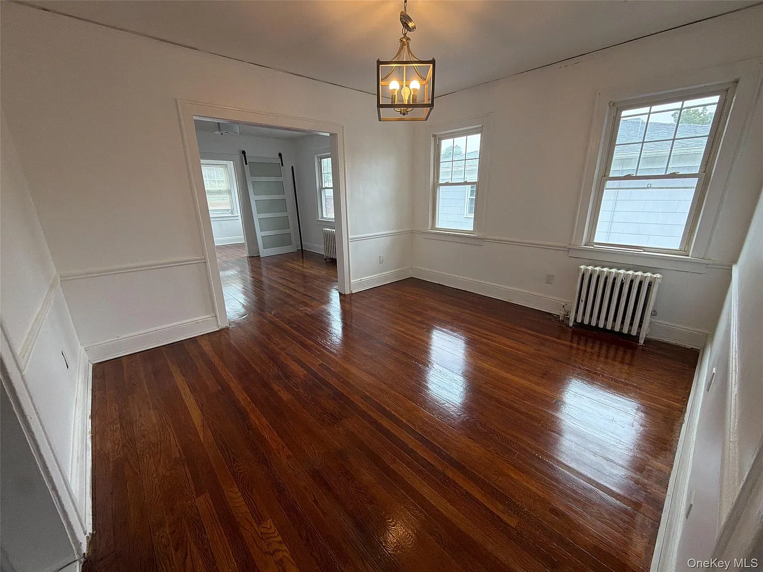 4 bed, 1.0 bath, 1300 sqft, $4,200 — Photo 3