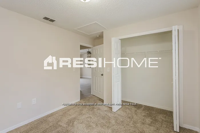 8000 Glenridge Loop W — Photo 9