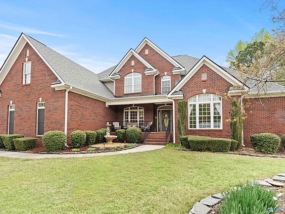 3rd image of 239 Avian Ln