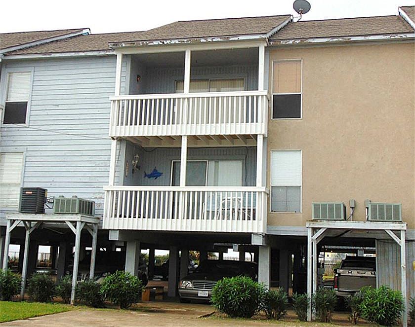 1st image of 500 Tiki Dr APT 206