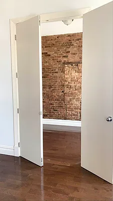 Rented by Voro New York | media 10