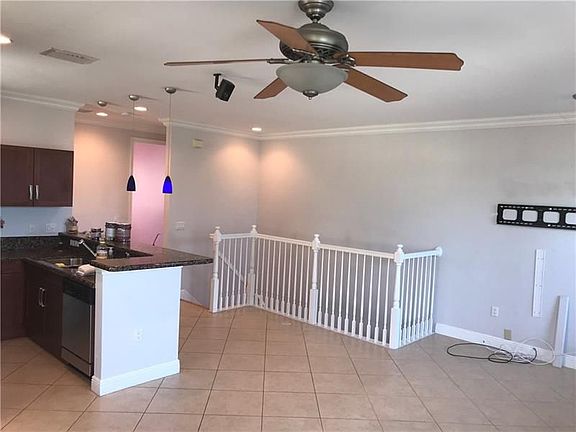 5th image of 2306 NE 2nd St #2306