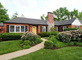 9053 Monmouth Dr, Saint Louis, MO