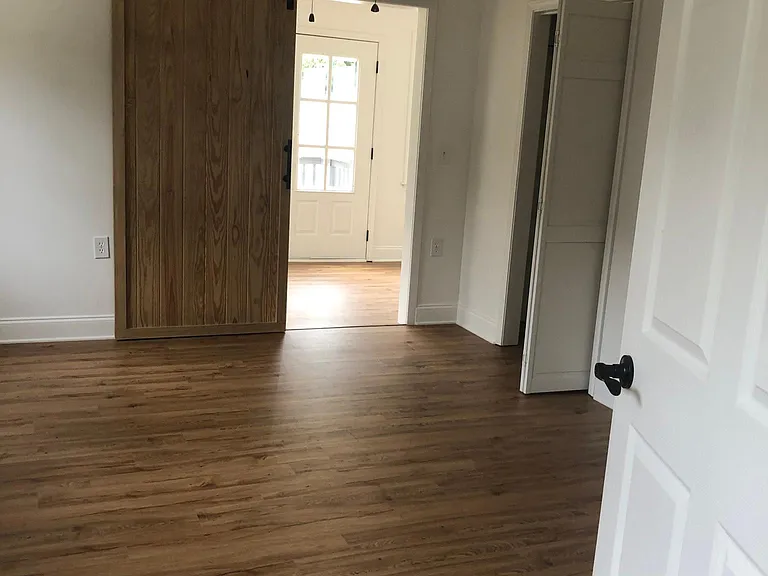 107 Crane Ave — Photo 40