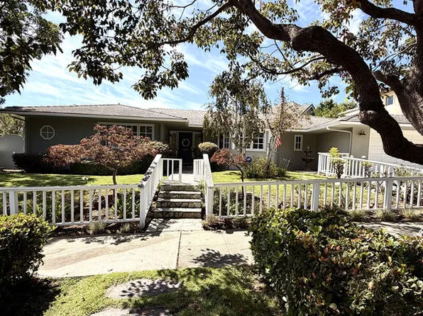 445 Toyopa Dr, Pacific Palisades, CA 90272