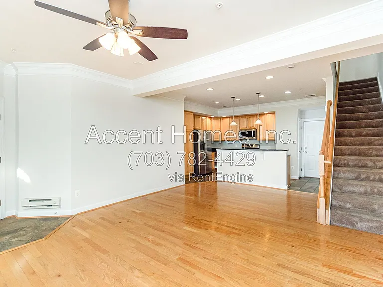 5675 Harrington Falls Ln #G — Photo 4