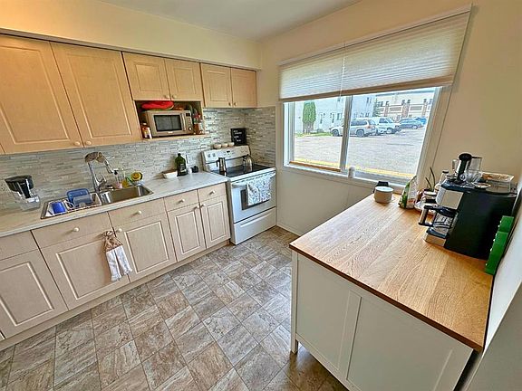 2nd image of 4719 W 33rd St #302