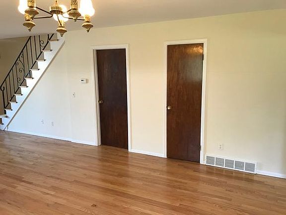3rd image of 24 Eliot Ave