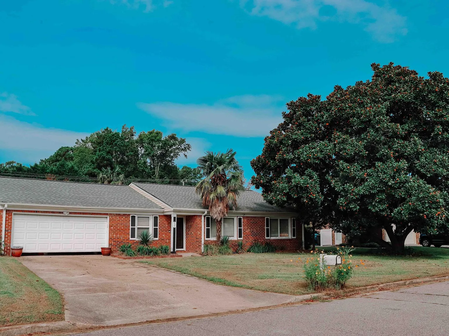 4 bed, 1861 sqft, $2,950 — Photo 3