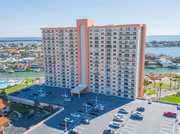 4900 Brittany Dr S APT 304, Saint Petersburg, FL 33715