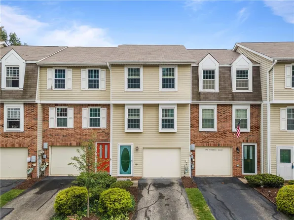 110 Rossmor Ct, Pittsburgh, PA 15229