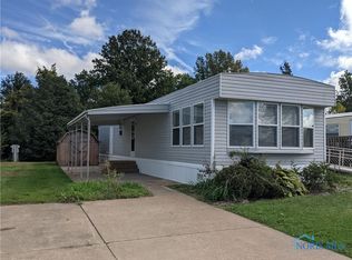 283 Rathbun Dr, Marblehead, OH 43440