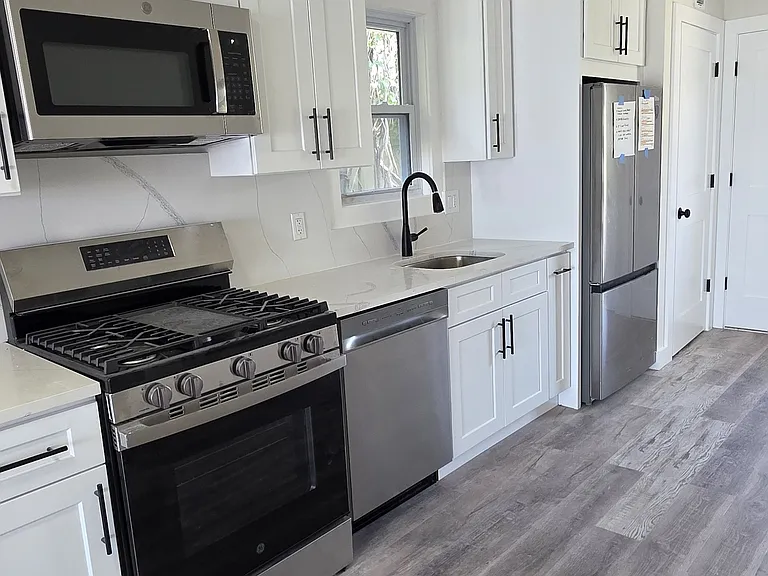 512 Minnieford Ave #506 — Photo 3