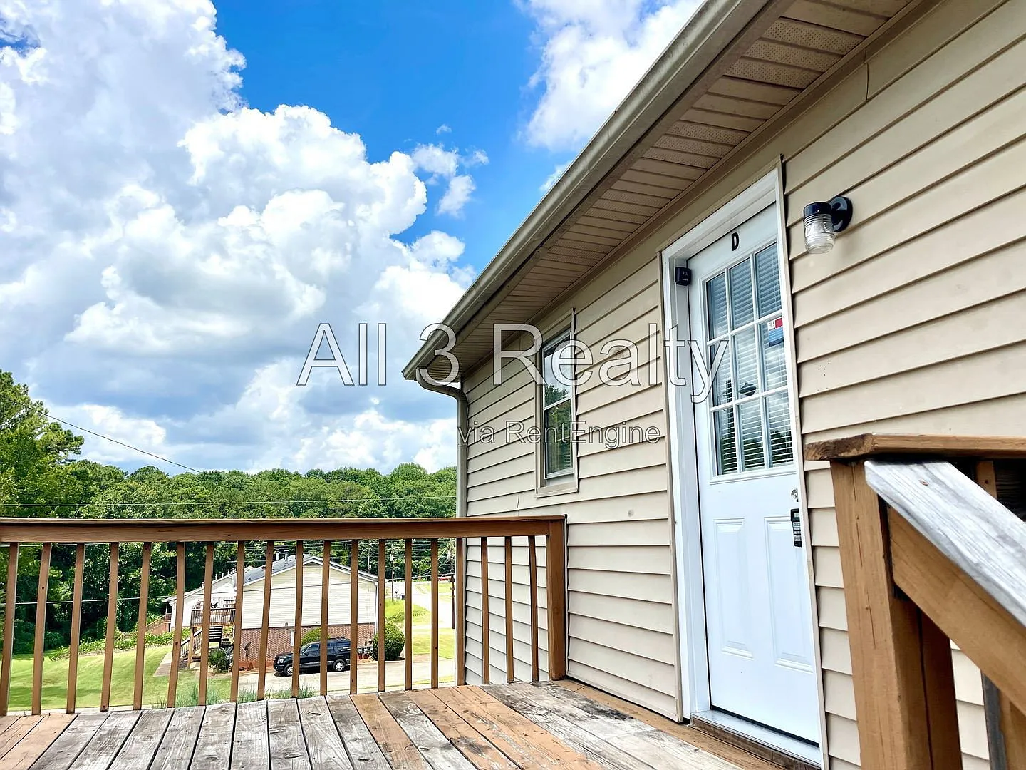 1 bed, 1.0 bath, 870 sqft, $955 — Photo 1