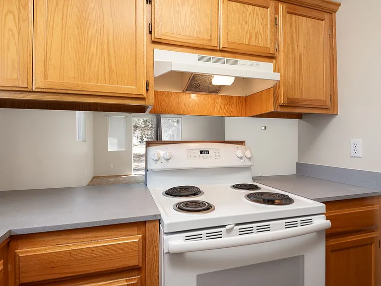 2358 NE Ocker Dr #14 — Photo 10