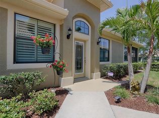 8231 Lapin Ct, Seminole, FL 33777